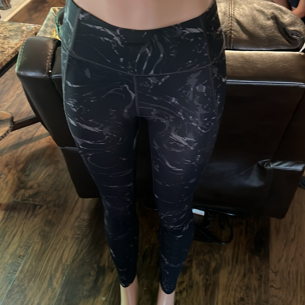 Athleta 🤩 - Picture 3 of 4